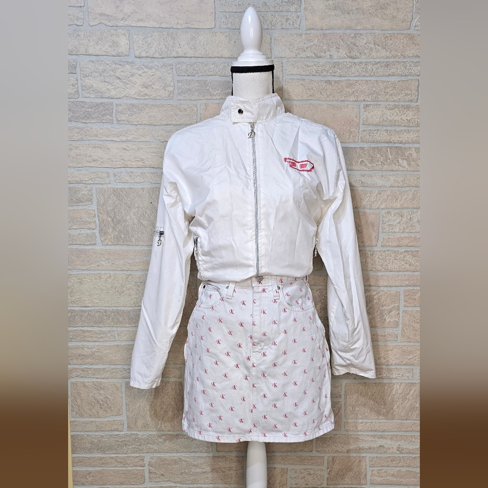 Y2K Calvin Klein Jeans White CK Logo Denim Mini Skirt Size 28 (4)